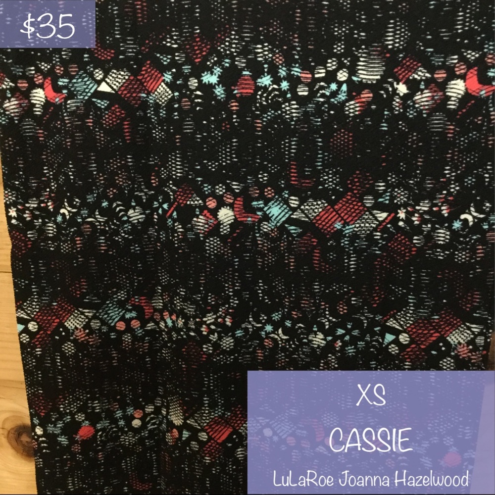 NWT XS LuLaRoe Cassie Skirt